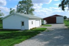 Farrier shop and pole building at Troy Price Horseshoeing School
